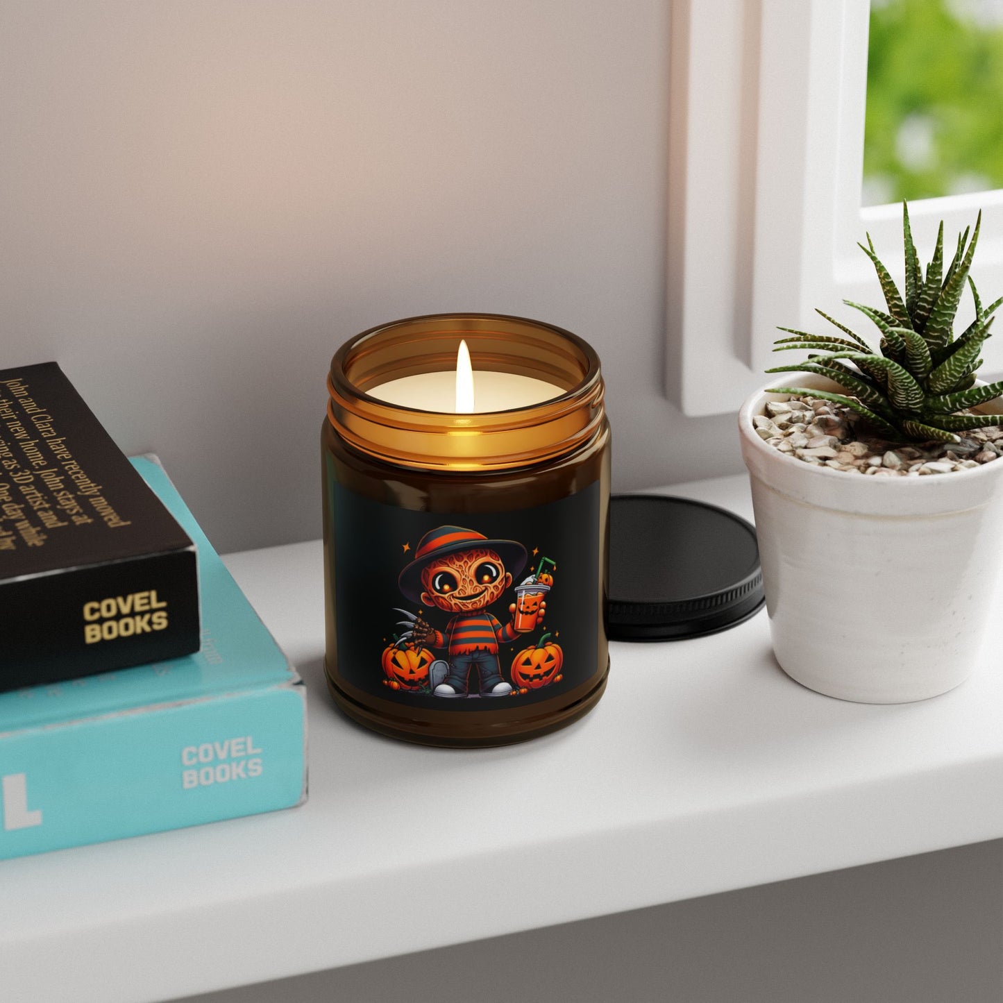 Freddy Scented Soy Candle (Multi-Size, Amber Jar)